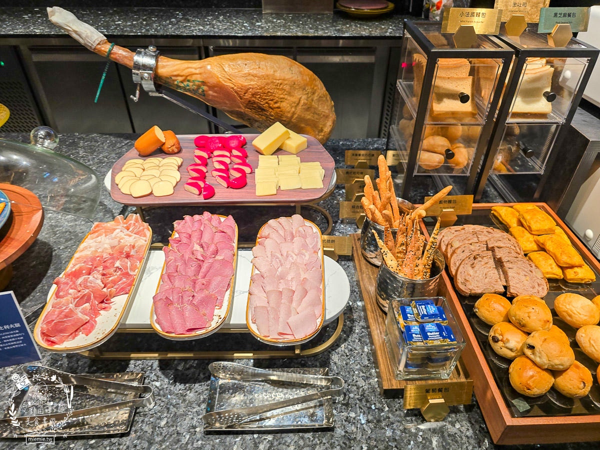 全台最難訂位自助餐廳|島語高雄自助餐吃到飽|松葉蟹、生蠔、鮭魚卵、干貝海膽、宜蘭烤鴨等200品項無限吃到飽! - 第20張圖 全台最難訂位自助餐廳|島語高雄自助餐吃到飽|松葉蟹、生蠔、鮭魚卵、干貝海膽、宜蘭烤鴨等200品項無限吃到飽!