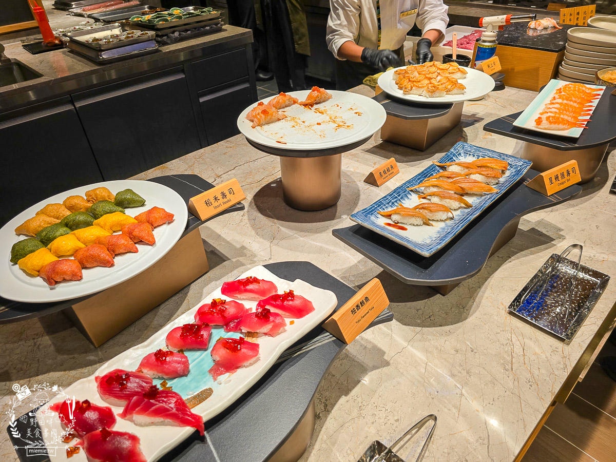全台最難訂位自助餐廳|島語高雄自助餐吃到飽|松葉蟹、生蠔、鮭魚卵、干貝海膽、宜蘭烤鴨等200品項無限吃到飽! - 第22張圖 全台最難訂位自助餐廳|島語高雄自助餐吃到飽|松葉蟹、生蠔、鮭魚卵、干貝海膽、宜蘭烤鴨等200品項無限吃到飽!