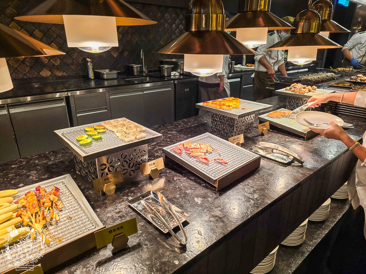 全台最難訂位自助餐廳|島語高雄自助餐吃到飽|松葉蟹、生蠔、鮭魚卵、干貝海膽、宜蘭烤鴨等200品項無限吃到飽! - 第41張圖 全台最難訂位自助餐廳|島語高雄自助餐吃到飽|松葉蟹、生蠔、鮭魚卵、干貝海膽、宜蘭烤鴨等200品項無限吃到飽!