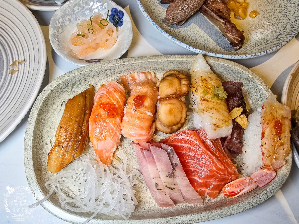 全台最難訂位自助餐廳|島語高雄自助餐吃到飽|松葉蟹、生蠔、鮭魚卵、干貝海膽、宜蘭烤鴨等200品項無限吃到飽! - 第24張圖 全台最難訂位自助餐廳|島語高雄自助餐吃到飽|松葉蟹、生蠔、鮭魚卵、干貝海膽、宜蘭烤鴨等200品項無限吃到飽!