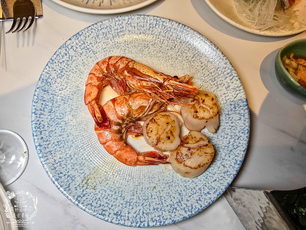 全台最難訂位自助餐廳|島語高雄自助餐吃到飽|松葉蟹、生蠔、鮭魚卵、干貝海膽、宜蘭烤鴨等200品項無限吃到飽! - 第37張圖 全台最難訂位自助餐廳|島語高雄自助餐吃到飽|松葉蟹、生蠔、鮭魚卵、干貝海膽、宜蘭烤鴨等200品項無限吃到飽!