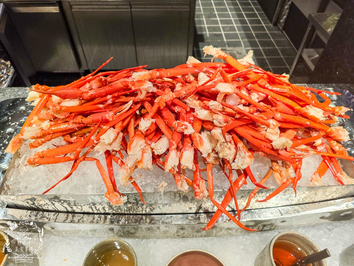 全台最難訂位自助餐廳|島語高雄自助餐吃到飽|松葉蟹、生蠔、鮭魚卵、干貝海膽、宜蘭烤鴨等200品項無限吃到飽! - 第15張圖 全台最難訂位自助餐廳|島語高雄自助餐吃到飽|松葉蟹、生蠔、鮭魚卵、干貝海膽、宜蘭烤鴨等200品項無限吃到飽!