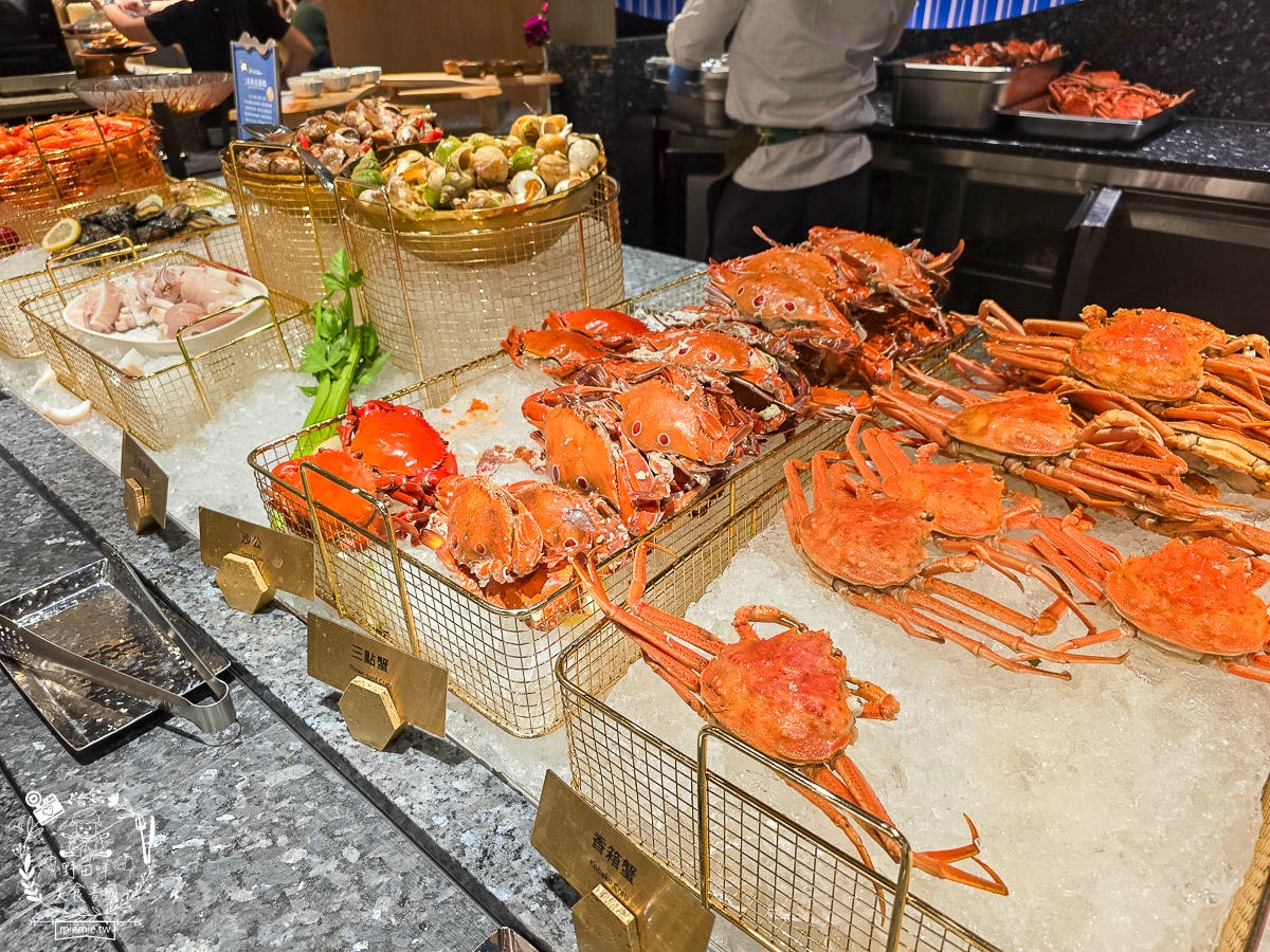 全台最難訂位自助餐廳|島語高雄自助餐吃到飽|松葉蟹、生蠔、鮭魚卵、干貝海膽、宜蘭烤鴨等200品項無限吃到飽! - 第16張圖 全台最難訂位自助餐廳|島語高雄自助餐吃到飽|松葉蟹、生蠔、鮭魚卵、干貝海膽、宜蘭烤鴨等200品項無限吃到飽!
