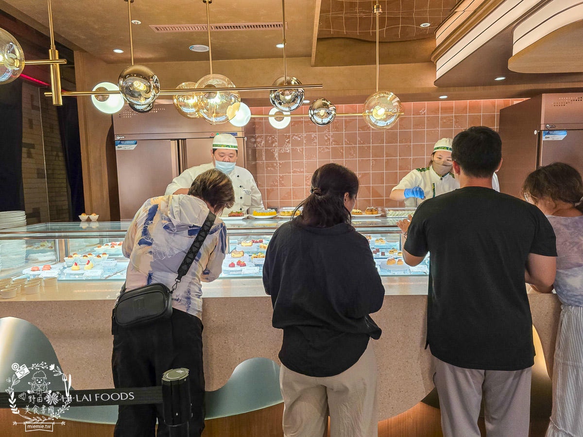 全台最難訂位自助餐廳|島語高雄自助餐吃到飽|松葉蟹、生蠔、鮭魚卵、干貝海膽、宜蘭烤鴨等200品項無限吃到飽! - 第50張圖 全台最難訂位自助餐廳|島語高雄自助餐吃到飽|松葉蟹、生蠔、鮭魚卵、干貝海膽、宜蘭烤鴨等200品項無限吃到飽!