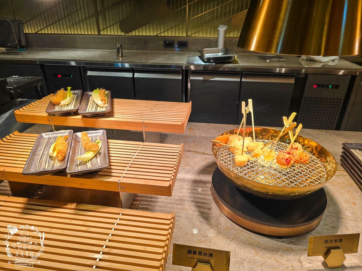 全台最難訂位自助餐廳|島語高雄自助餐吃到飽|松葉蟹、生蠔、鮭魚卵、干貝海膽、宜蘭烤鴨等200品項無限吃到飽! - 第45張圖 全台最難訂位自助餐廳|島語高雄自助餐吃到飽|松葉蟹、生蠔、鮭魚卵、干貝海膽、宜蘭烤鴨等200品項無限吃到飽!