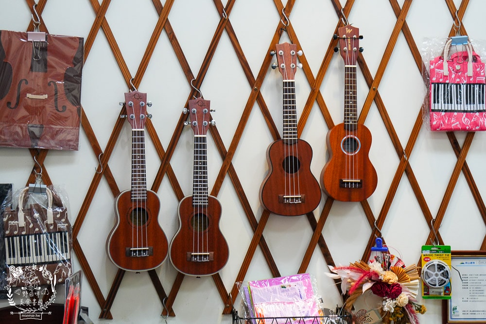 河堤商圈美食景點與社區隱藏小店推薦|平日也大客滿的餐館|超平價寬敞的兒童遊樂空間|超多款滑步車可以挑選|