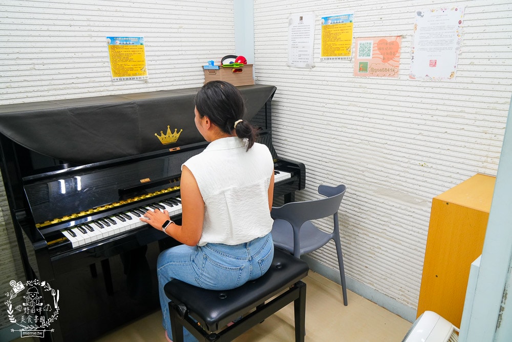 河堤商圈美食景點與社區隱藏小店推薦|平日也大客滿的餐館|超平價寬敞的兒童遊樂空間|超多款滑步車可以挑選|