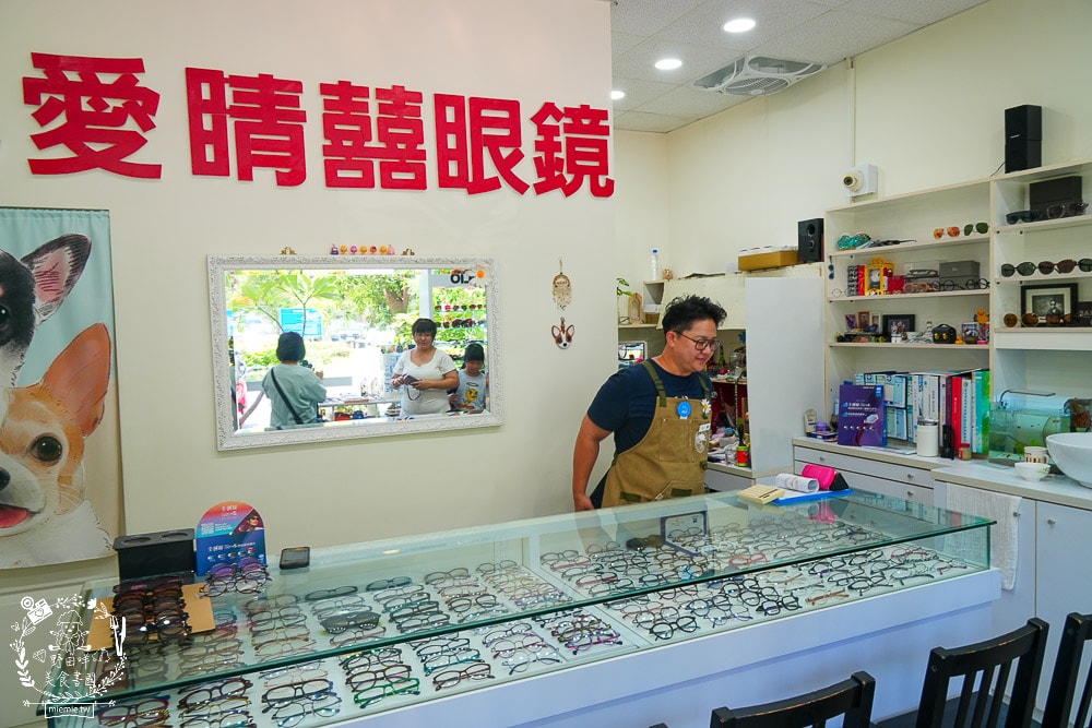 河堤商圈美食景點與社區隱藏小店推薦|平日也大客滿的餐館|超平價寬敞的兒童遊樂空間|超多款滑步車可以挑選|