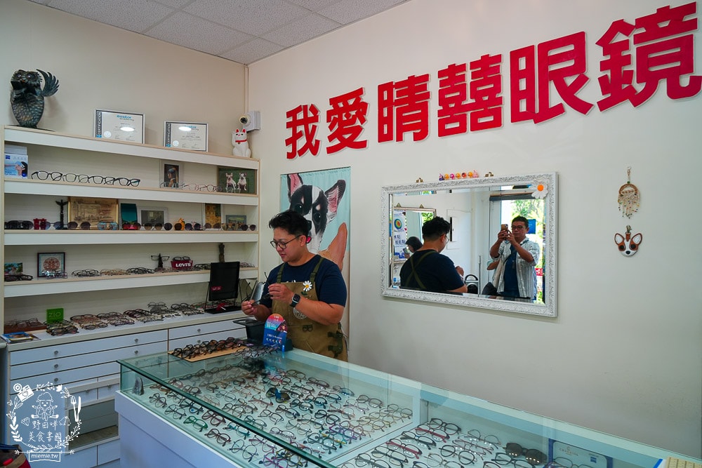 河堤商圈美食景點與社區隱藏小店推薦|平日也大客滿的餐館|超平價寬敞的兒童遊樂空間|超多款滑步車可以挑選|