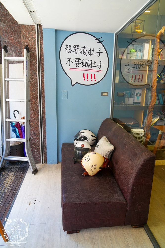 河堤商圈美食景點與社區隱藏小店推薦|平日也大客滿的餐館|超平價寬敞的兒童遊樂空間|超多款滑步車可以挑選|