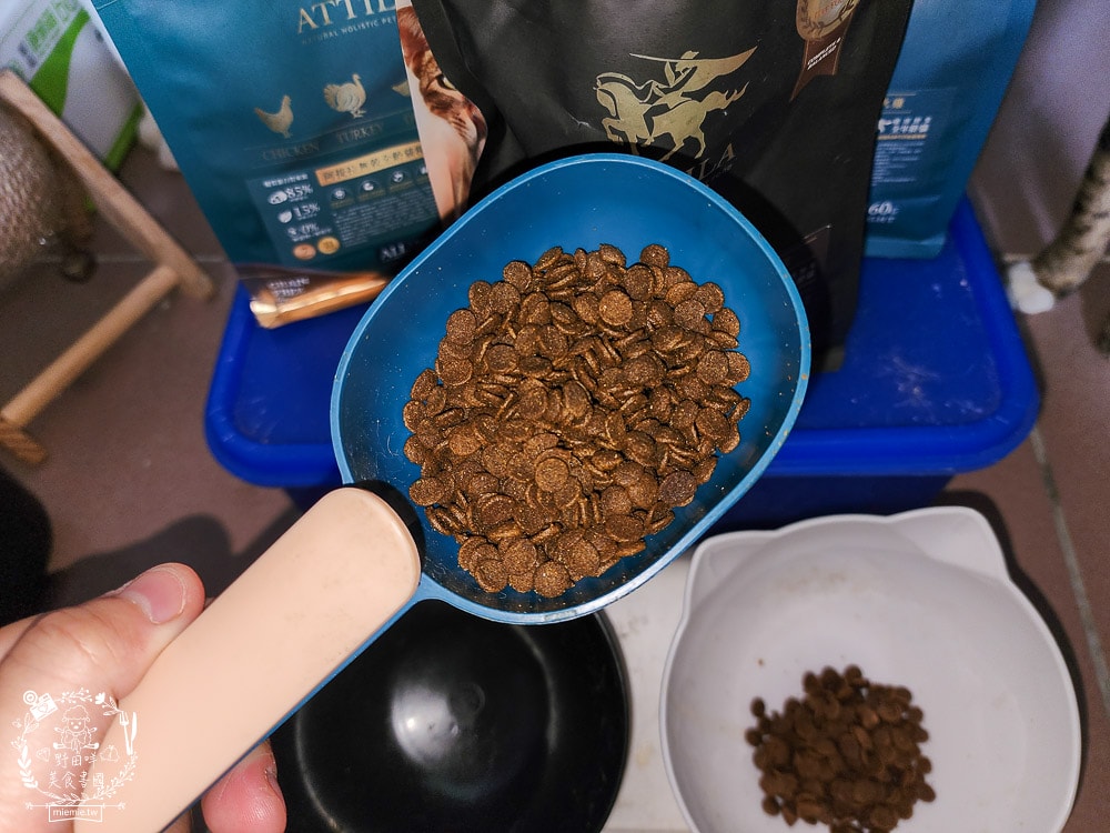 貓飼料推薦[ATTILA阿提拉貓飼料]高蛋白低碳水的無穀貓飼料，添加七種益生菌與天然超級食材！