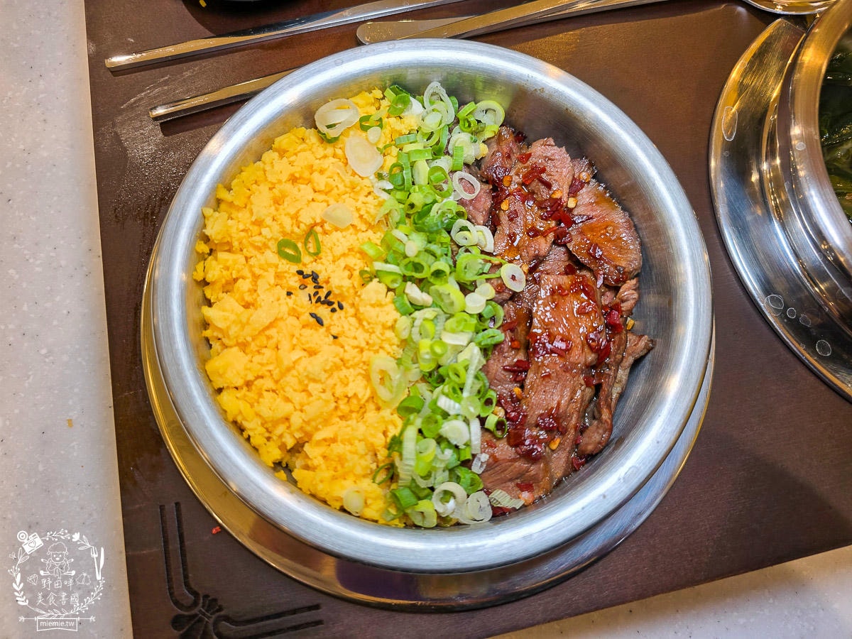 高雄[三色三味삼색삼미]台灣首間韓國首爾連鎖釜飯豆腐煲第一品牌在漢神巨蛋！「釜飯KO天才」李旼奎領軍 傳承與創新的正統釜飯魅力