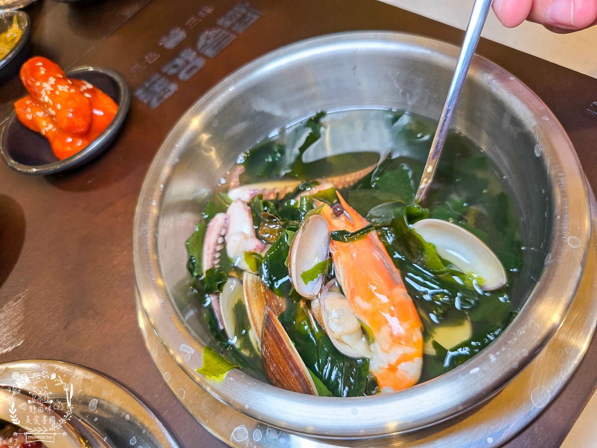 高雄[三色三味삼색삼미]台灣首間韓國首爾連鎖釜飯豆腐煲第一品牌在漢神巨蛋！「釜飯KO天才」李旼奎領軍 傳承與創新的正統釜飯魅力