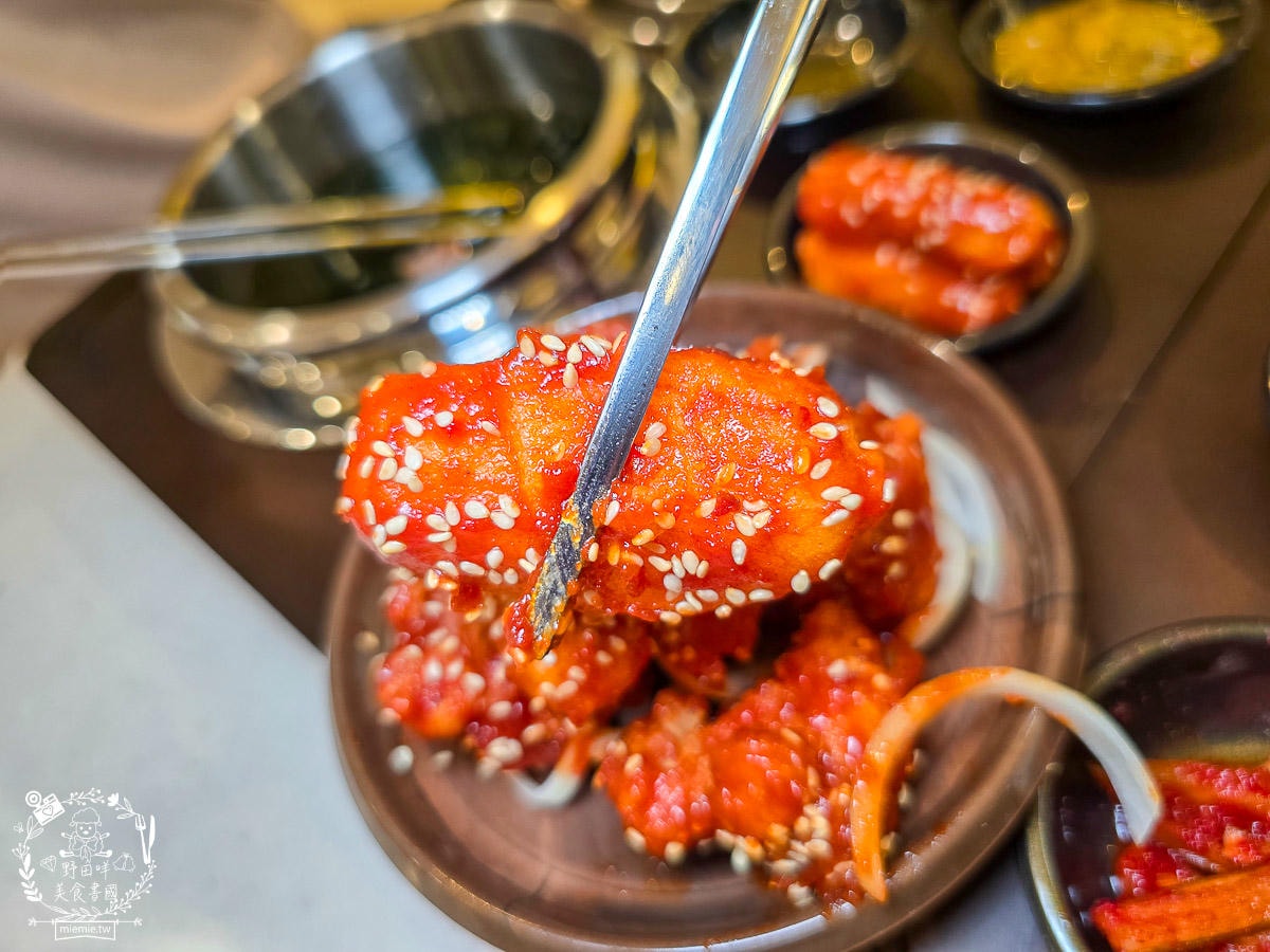 高雄[三色三味삼색삼미]台灣首間韓國首爾連鎖釜飯豆腐煲第一品牌在漢神巨蛋！「釜飯KO天才」李旼奎領軍 傳承與創新的正統釜飯魅力