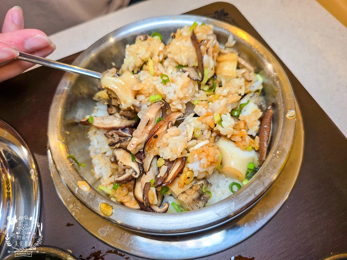 高雄[三色三味삼색삼미]台灣首間韓國首爾連鎖釜飯豆腐煲第一品牌在漢神巨蛋！「釜飯KO天才」李旼奎領軍 傳承與創新的正統釜飯魅力