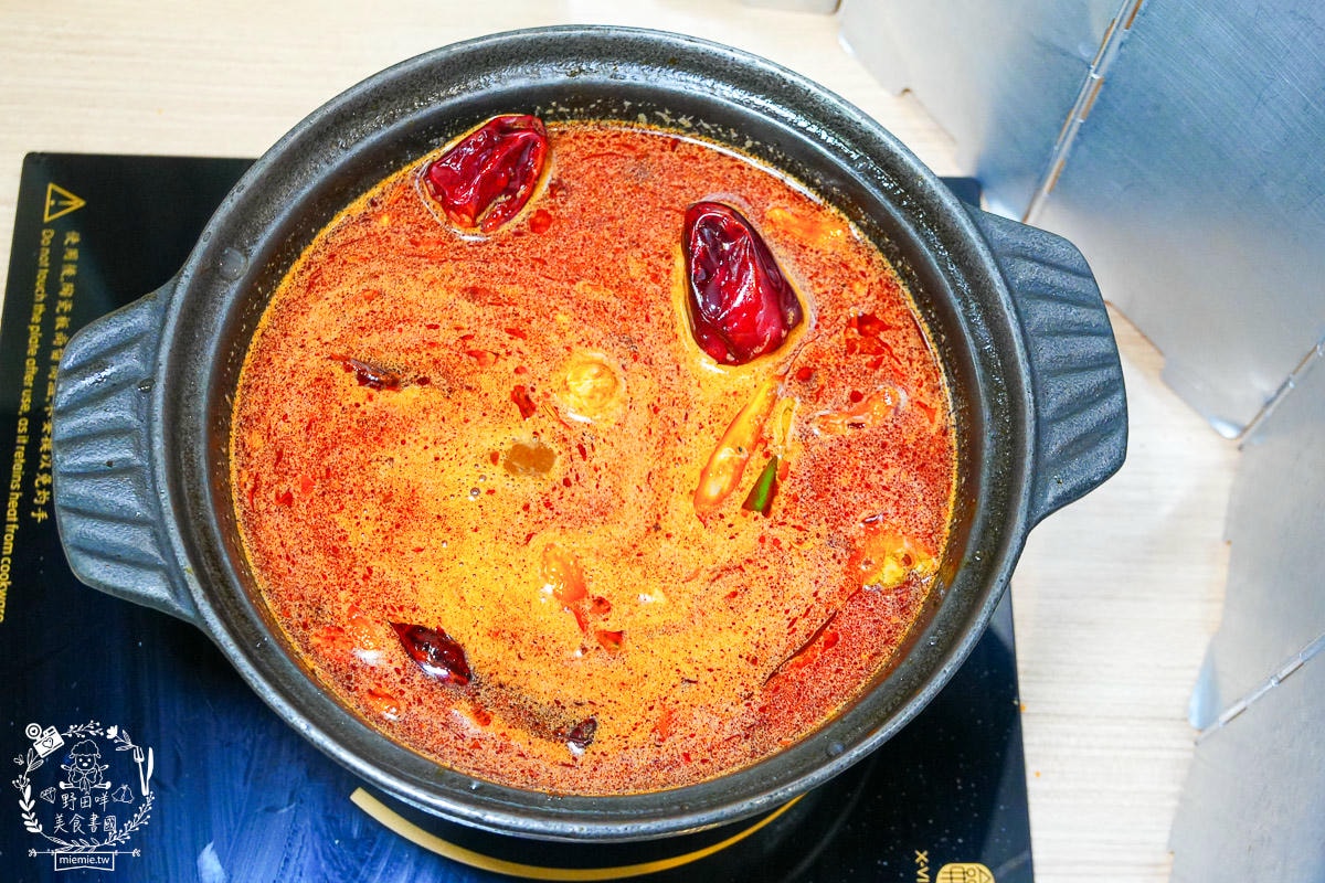肉多多火鍋鳳山青年店｜平日午餐/宵夜不限時只要268元70多種自助吧吃到飽！文山特區火鍋吃到飽推薦！