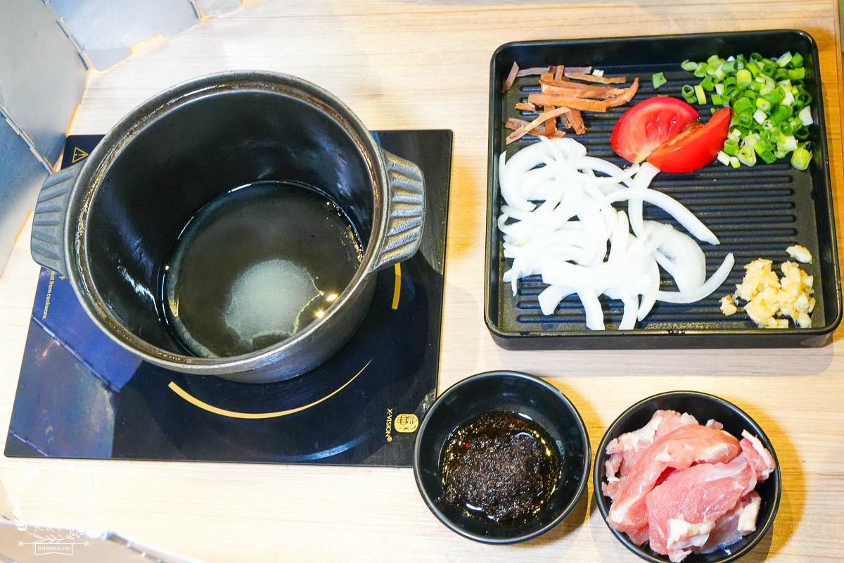 肉多多火鍋鳳山青年店｜平日午餐/宵夜不限時只要268元70多種自助吧吃到飽！文山特區火鍋吃到飽推薦！