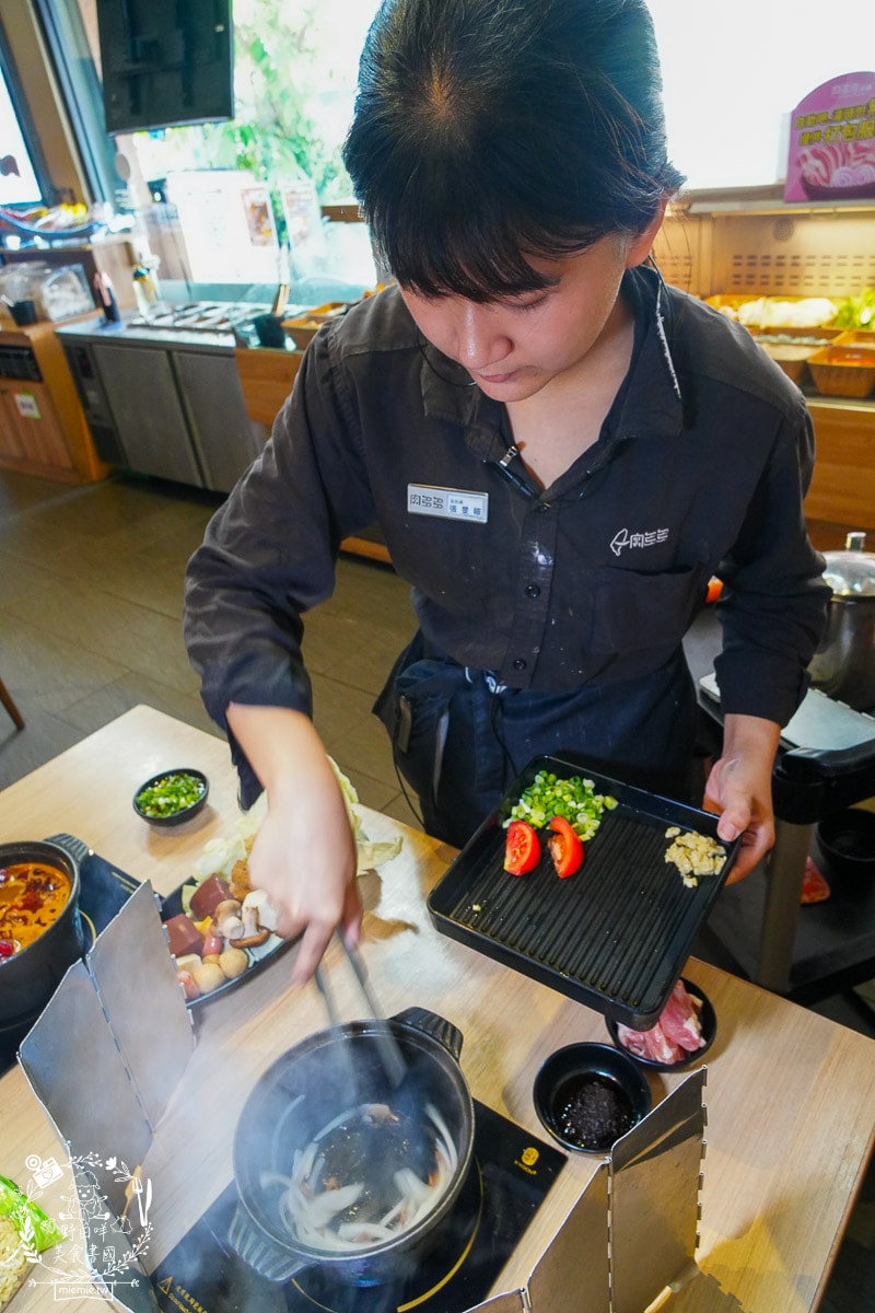 肉多多火鍋鳳山青年店｜平日午餐/宵夜不限時只要268元70多種自助吧吃到飽！文山特區火鍋吃到飽推薦！