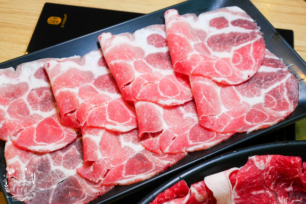 肉多多火鍋鳳山青年店｜平日午餐/宵夜不限時只要268元70多種自助吧吃到飽！文山特區火鍋吃到飽推薦！