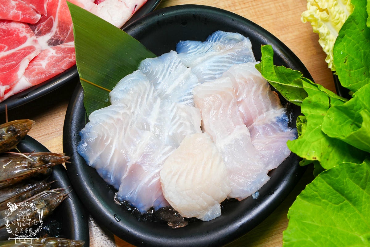 肉多多火鍋鳳山青年店｜平日午餐/宵夜不限時只要268元70多種自助吧吃到飽！文山特區火鍋吃到飽推薦！
