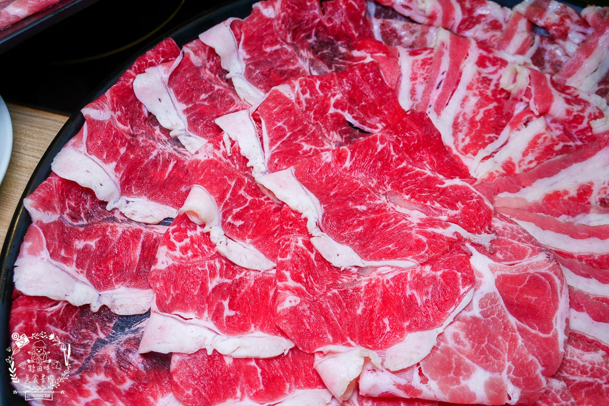 肉多多火鍋鳳山青年店｜平日午餐/宵夜不限時只要268元70多種自助吧吃到飽！文山特區火鍋吃到飽推薦！