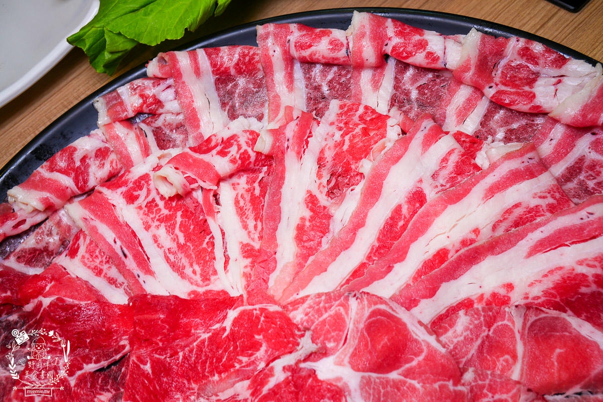 肉多多火鍋鳳山青年店｜平日午餐/宵夜不限時只要268元70多種自助吧吃到飽！文山特區火鍋吃到飽推薦！