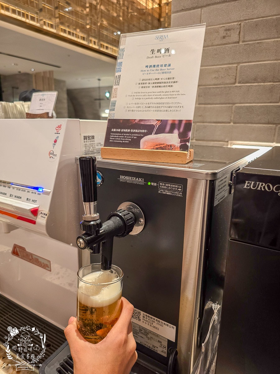 高雄日航酒店SERENA全日餐廳自助吃到飽|超強海鮮區跟牛排、肋排！生魚片也相當厚實新鮮！