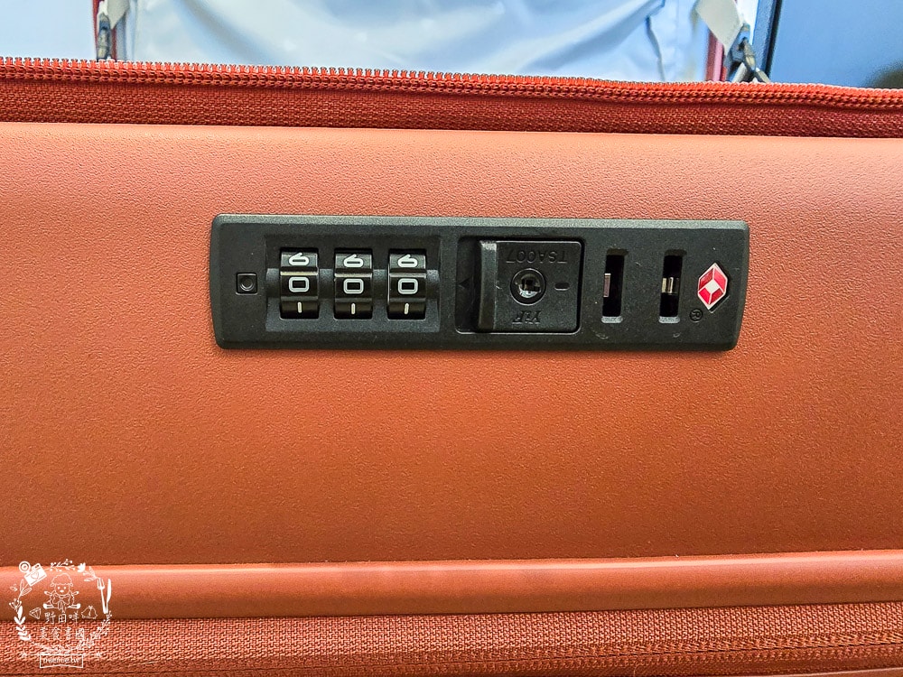 SWISS STYLE BERMAS TOP 2.0升級版上掀前開式煞車行李箱|超耐用又好拉拖得上掀式行李箱推薦！