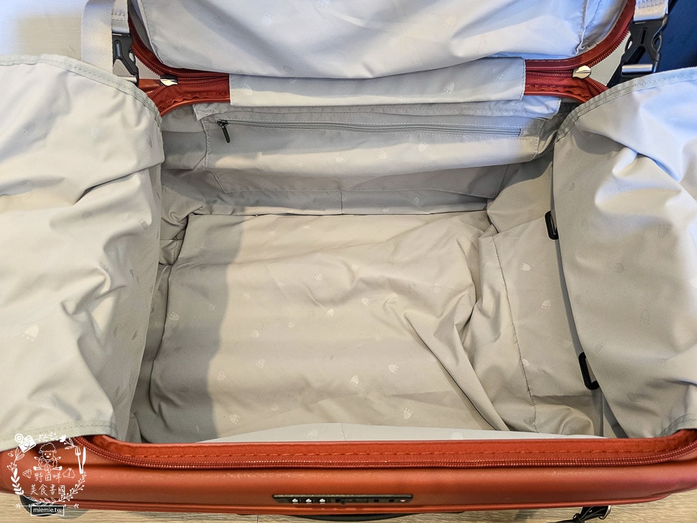 SWISS STYLE BERMAS TOP 2.0升級版上掀前開式煞車行李箱|超耐用又好拉拖得上掀式行李箱推薦！