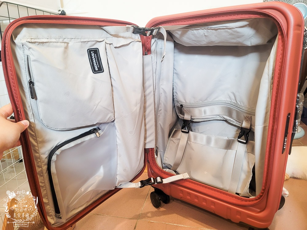SWISS STYLE BERMAS TOP 2.0升級版上掀前開式煞車行李箱|超耐用又好拉拖得上掀式行李箱推薦！