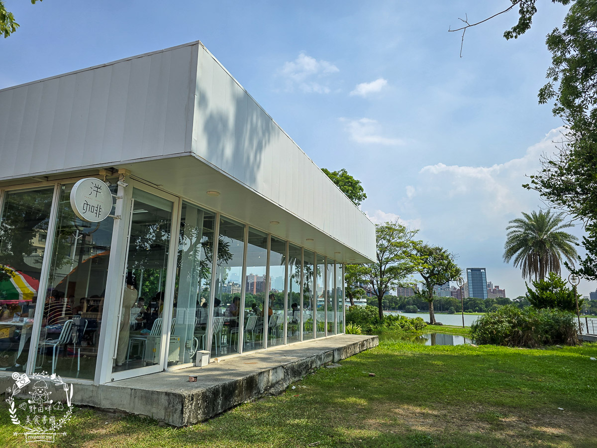 泮咖啡PAMMA COFFEE|高雄蓮池潭絕美玻璃屋咖啡廳！環湖景色賞心悅目超好拍照打卡！