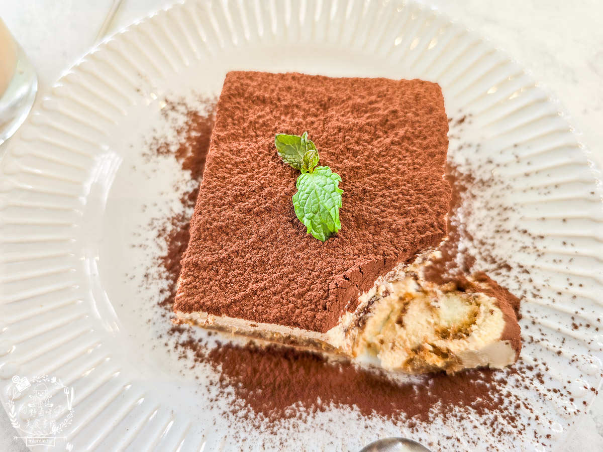 泮咖啡PAMMA COFFEE|高雄蓮池潭絕美玻璃屋咖啡廳！環湖景色賞心悅目超好拍照打卡！