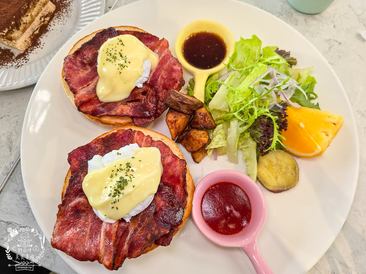 泮咖啡PAMMA COFFEE|高雄蓮池潭絕美玻璃屋咖啡廳！環湖景色賞心悅目超好拍照打卡！