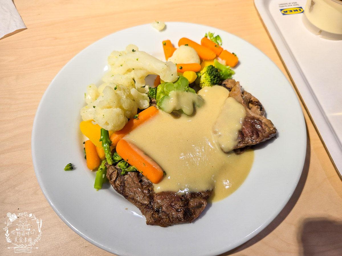 高雄[IKEA瑞典餐廳]每逢假日便大排長龍的瑞典美食！人氣肉完美味必點～IKEA餐廳美食推薦