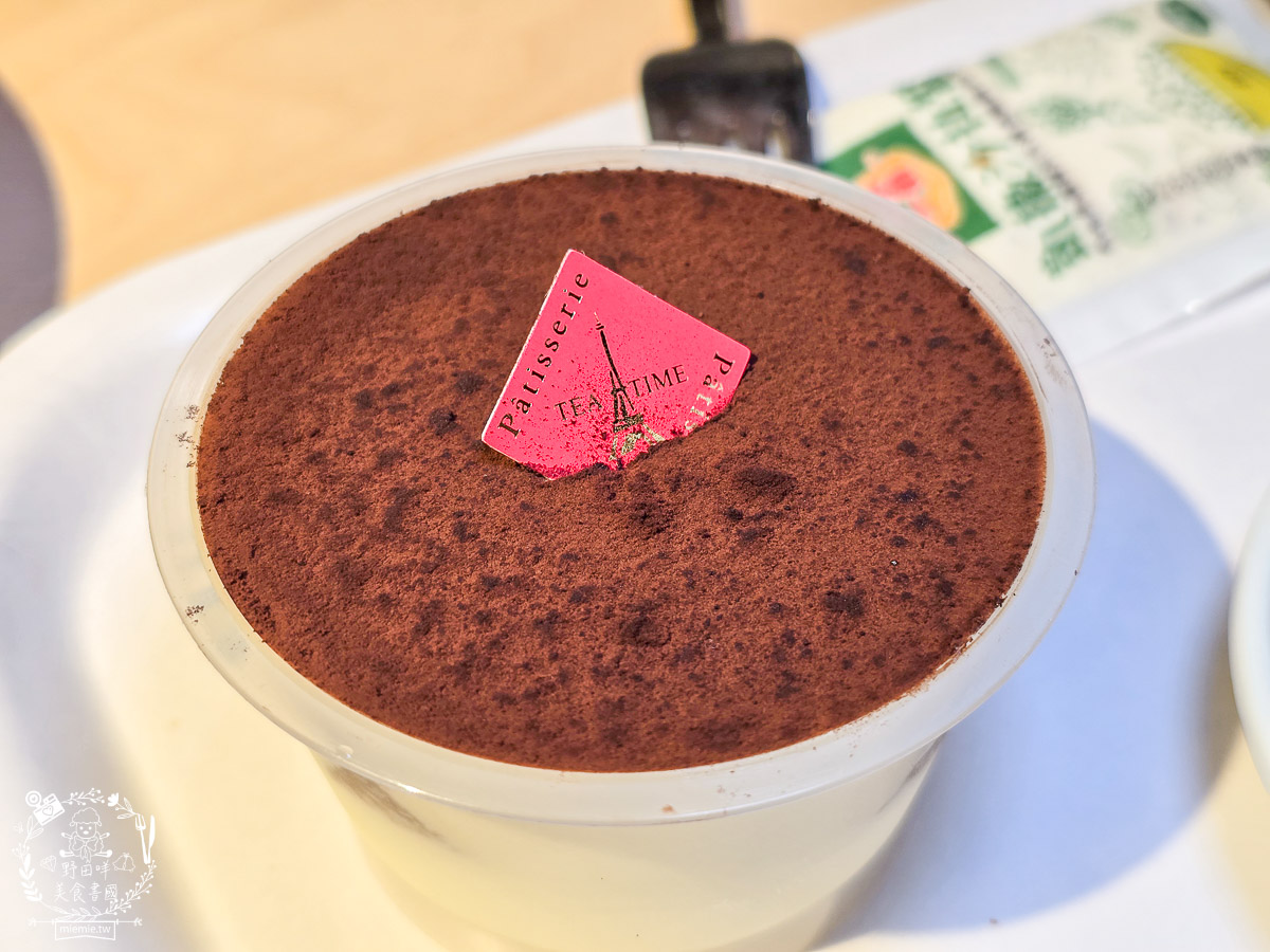 高雄[IKEA瑞典餐廳]每逢假日便大排長龍的瑞典美食！人氣肉完美味必點～IKEA餐廳美食推薦