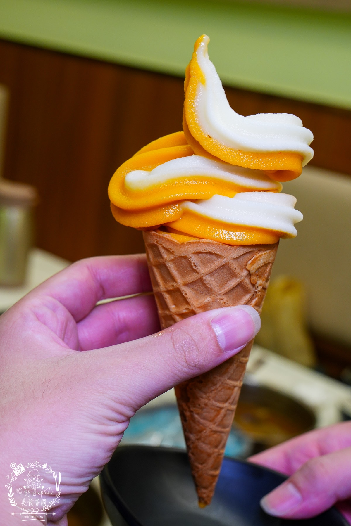 高雄美食｜伊根鍋屋鼎強店奢華 M9+ 和牛與爆炒麻油湯的極致饗宴！最低 298 元起享豐富自助吧，火鍋控的私藏清單