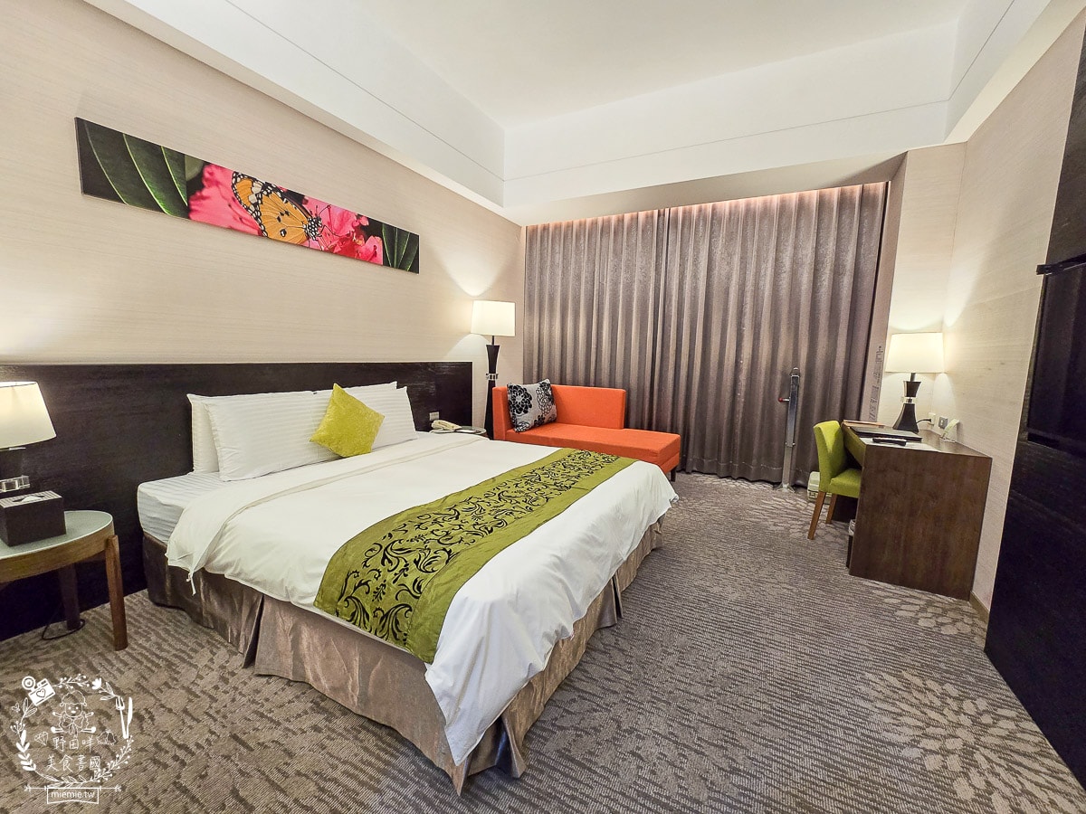 台東住宿｜台東富野渡假酒店｜入住就送豐盛宵夜早餐吃到飽！雙人景觀房舒適寬敞|早餐DIY擔仔麵|CP值超高的市區住宿推薦！