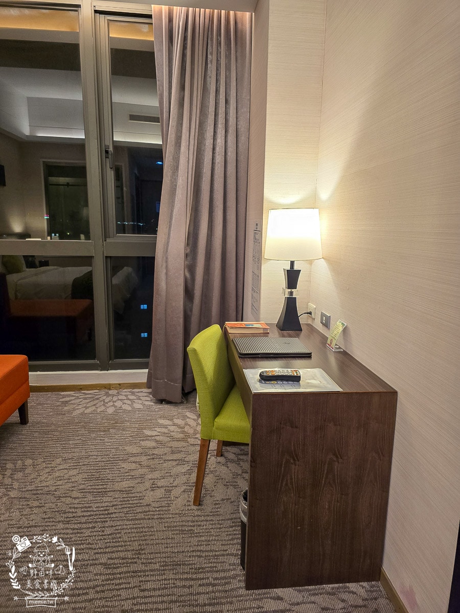 台東住宿|台東富野渡假酒店|入住就送豐盛宵夜早餐吃到飽!雙人景觀房舒適寬敞|早餐DIY擔仔麵|CP值超高的市區住宿推薦! - 第17張圖 台東住宿|台東富野渡假酒店|入住就送豐盛宵夜早餐吃到飽!雙人景觀房舒適寬敞|早餐DIY擔仔麵|CP值超高的市區住宿推薦!