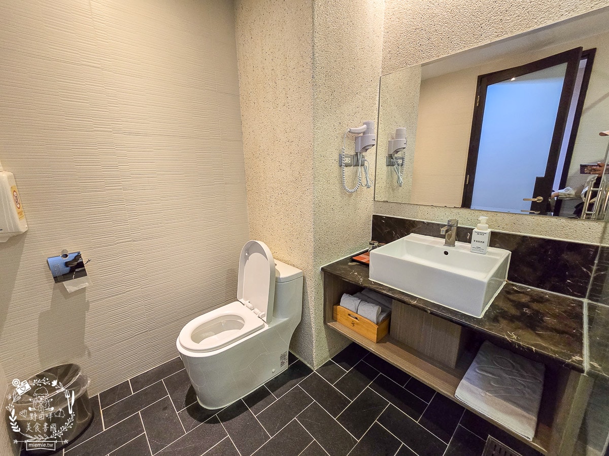 台東住宿|台東富野渡假酒店|入住就送豐盛宵夜早餐吃到飽!雙人景觀房舒適寬敞|早餐DIY擔仔麵|CP值超高的市區住宿推薦! - 第20張圖 台東住宿|台東富野渡假酒店|入住就送豐盛宵夜早餐吃到飽!雙人景觀房舒適寬敞|早餐DIY擔仔麵|CP值超高的市區住宿推薦!