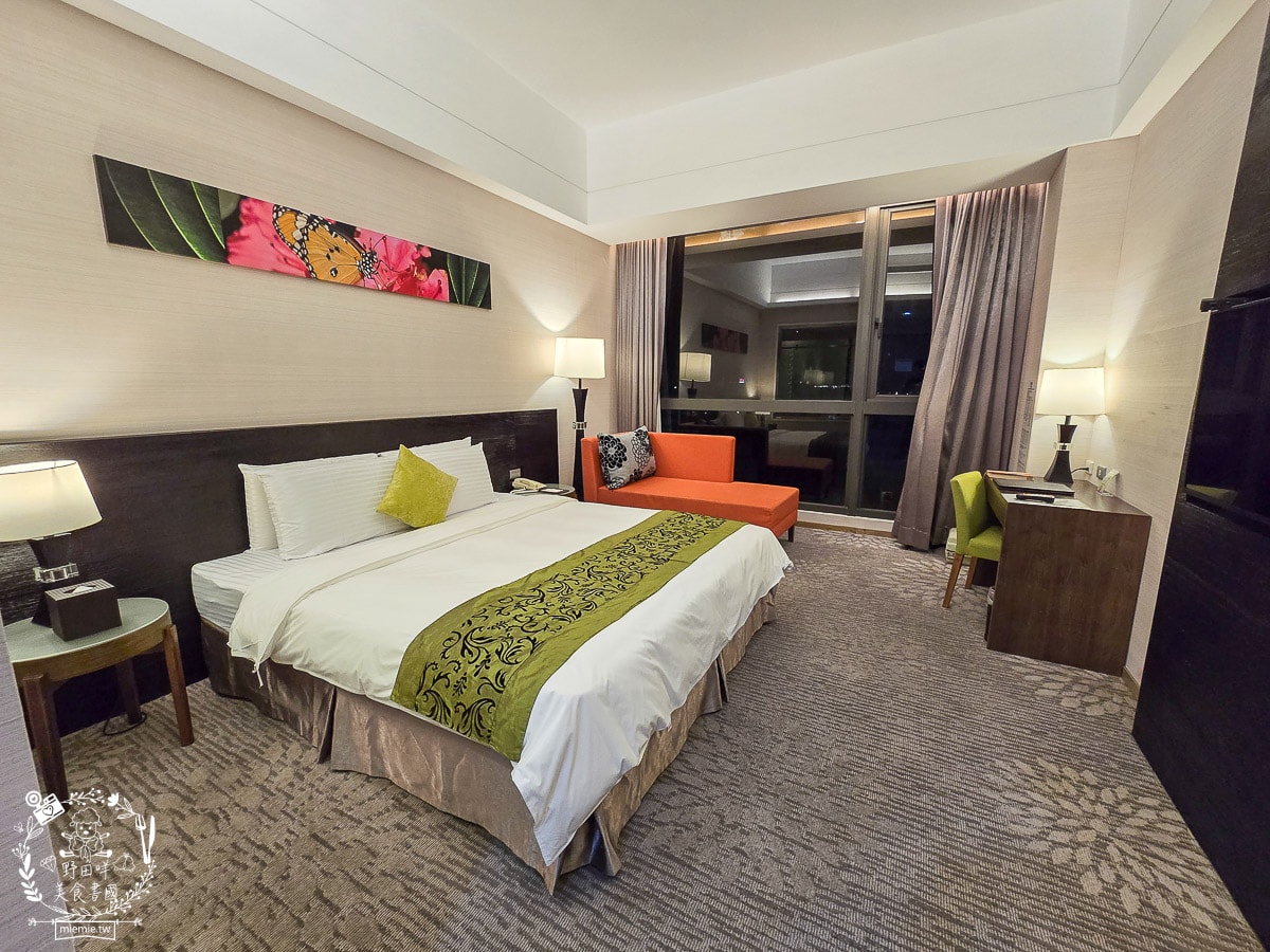 【台東跨年】鐵花商圈三天兩夜爆食攻略：直擊aMEI演唱會搖滾區美食、鐵花商圈在地神店懶人包