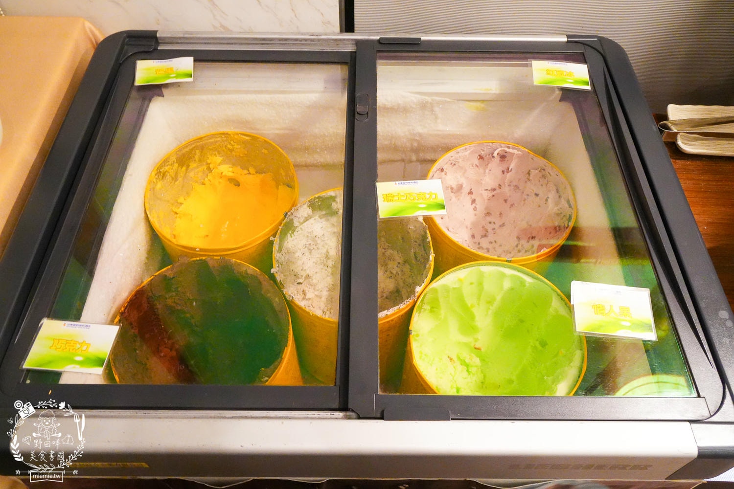 台東住宿|台東富野渡假酒店|入住就送豐盛宵夜早餐吃到飽!雙人景觀房舒適寬敞|早餐DIY擔仔麵|CP值超高的市區住宿推薦! - 第43張圖 台東住宿|台東富野渡假酒店|入住就送豐盛宵夜早餐吃到飽!雙人景觀房舒適寬敞|早餐DIY擔仔麵|CP值超高的市區住宿推薦!