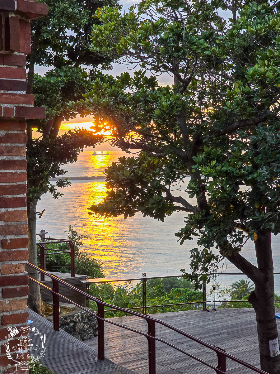 【2026 高雄景點】打狗英國領事館古典玫瑰園文化園區「小王子 125 週年特展」全攻略：門票優惠、夢幻三層下午茶、三大必拍雕像