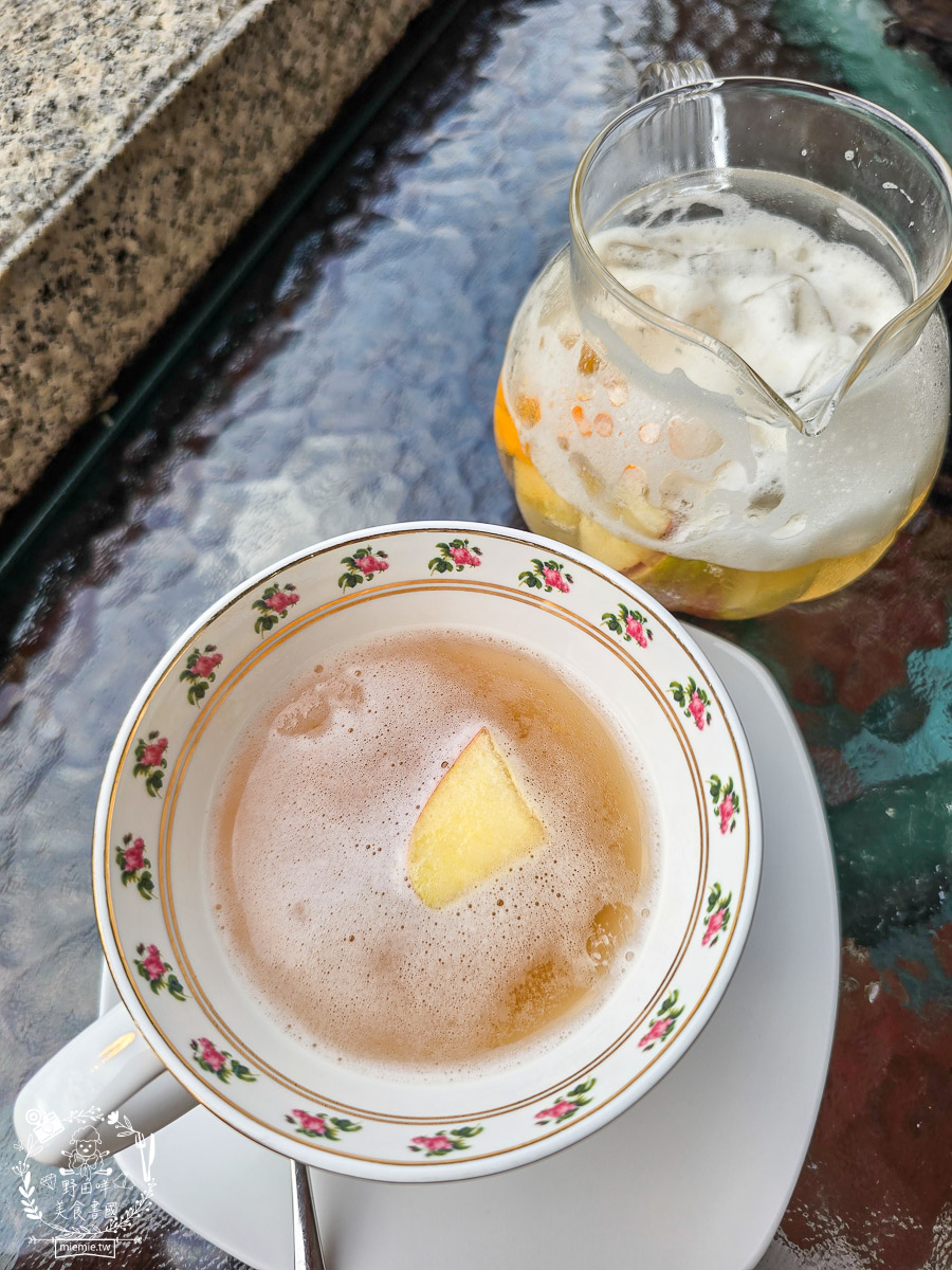 【2026 高雄景點】打狗英國領事館古典玫瑰園文化園區「小王子 125 週年特展」全攻略：門票優惠、夢幻三層下午茶、三大必拍雕像