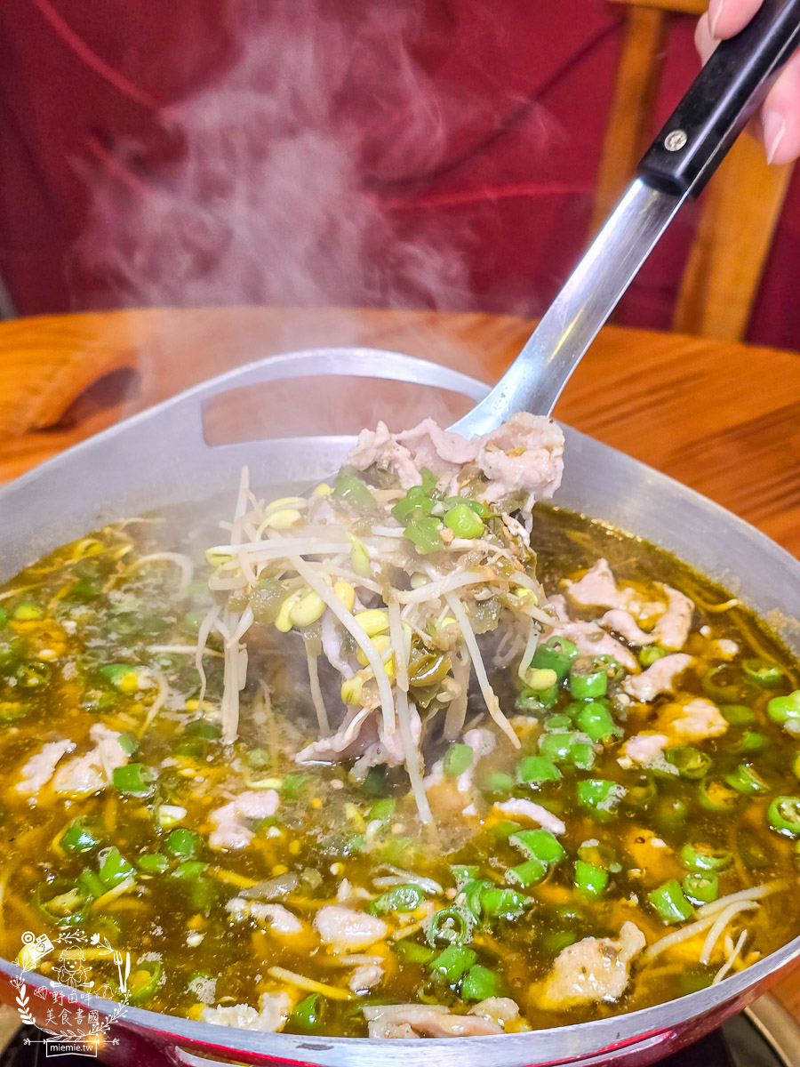 【鳳山美食】川辣道麻辣鍋物｜從重慶小龍蝦到青花椒水煮豬，一桌收服刁嘴老饕！2025鳳山川菜火鍋推薦