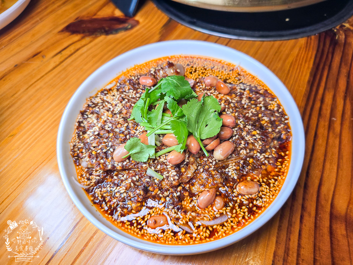 【鳳山美食】川辣道麻辣鍋物｜從重慶小龍蝦到青花椒水煮豬，一桌收服刁嘴老饕！2025鳳山川菜火鍋推薦