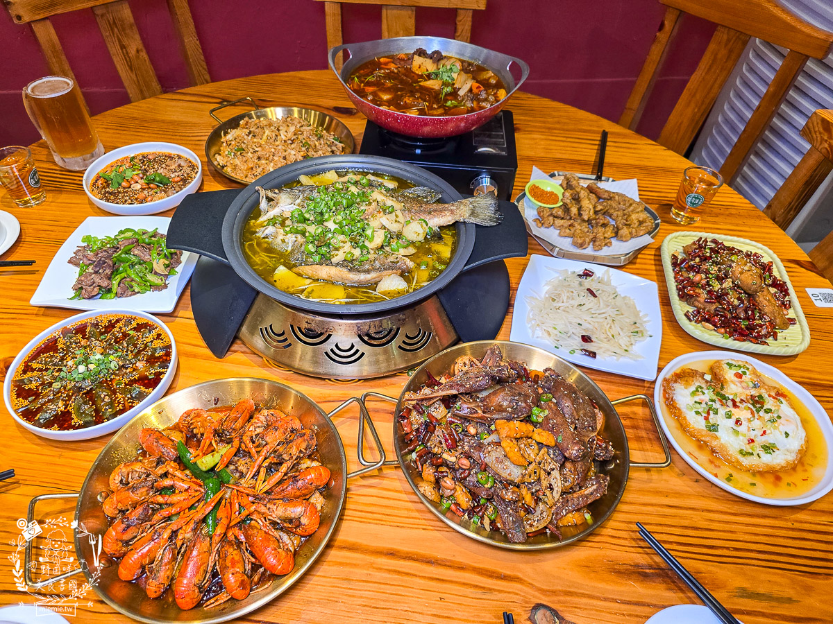 【鳳山美食】川辣道麻辣鍋物｜從重慶小龍蝦到青花椒水煮豬，一桌收服刁嘴老饕！2025鳳山川菜火鍋推薦