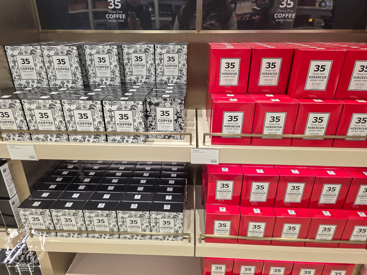 【2025那霸機場免稅店攻略】必買伴手禮、專櫃彩妝藥妝、市區提貨流程懶人包！沖繩那霸機場買什麼？最新免稅店清單：紅芋塔、YSL粉底液、限定藥妝全收錄