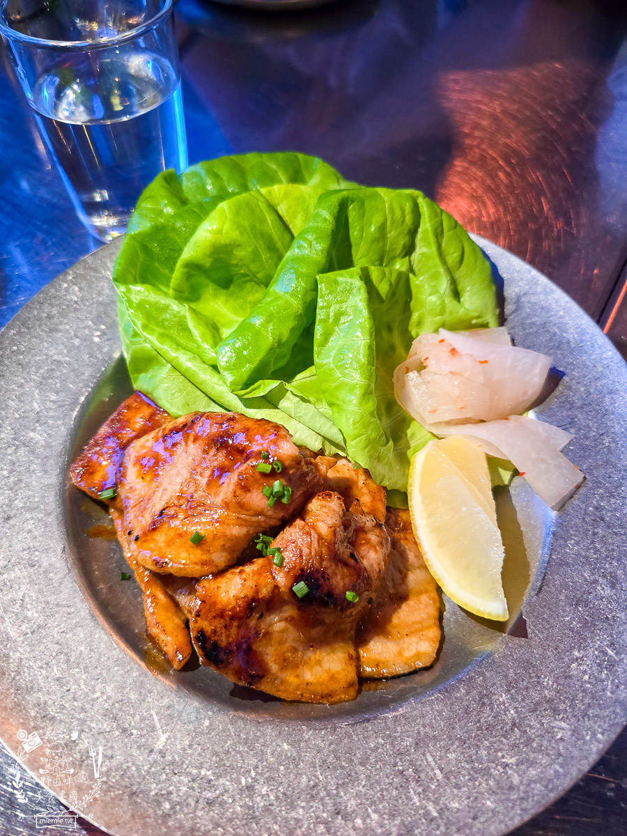 高雄駁二美食｜浪際 WAVE STELLAR｜大港橋旁最潮「台式時髦小吃」，在銀河系裡吃飛碟蚵嗲配夕陽！