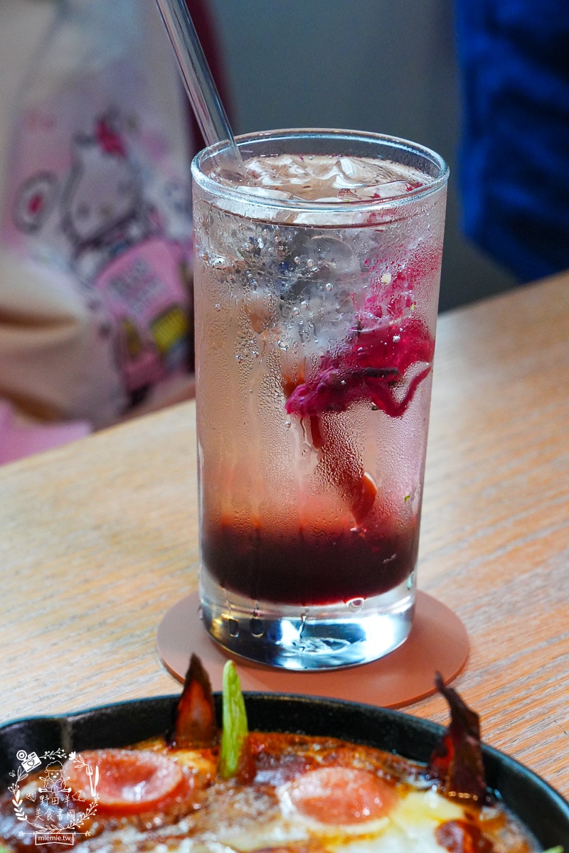 台東美食｜鷗咖啡 AU CAFÉ｜在地風味阿粨餐、得獎創意咖啡與精緻甜點的完美結合！