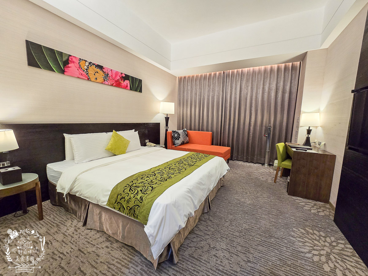 台東住宿｜台東富野渡假酒店｜入住就送豐盛宵夜早餐吃到飽！雙人景觀房舒適寬敞|早餐DIY擔仔麵|CP值超高的市區住宿推薦！